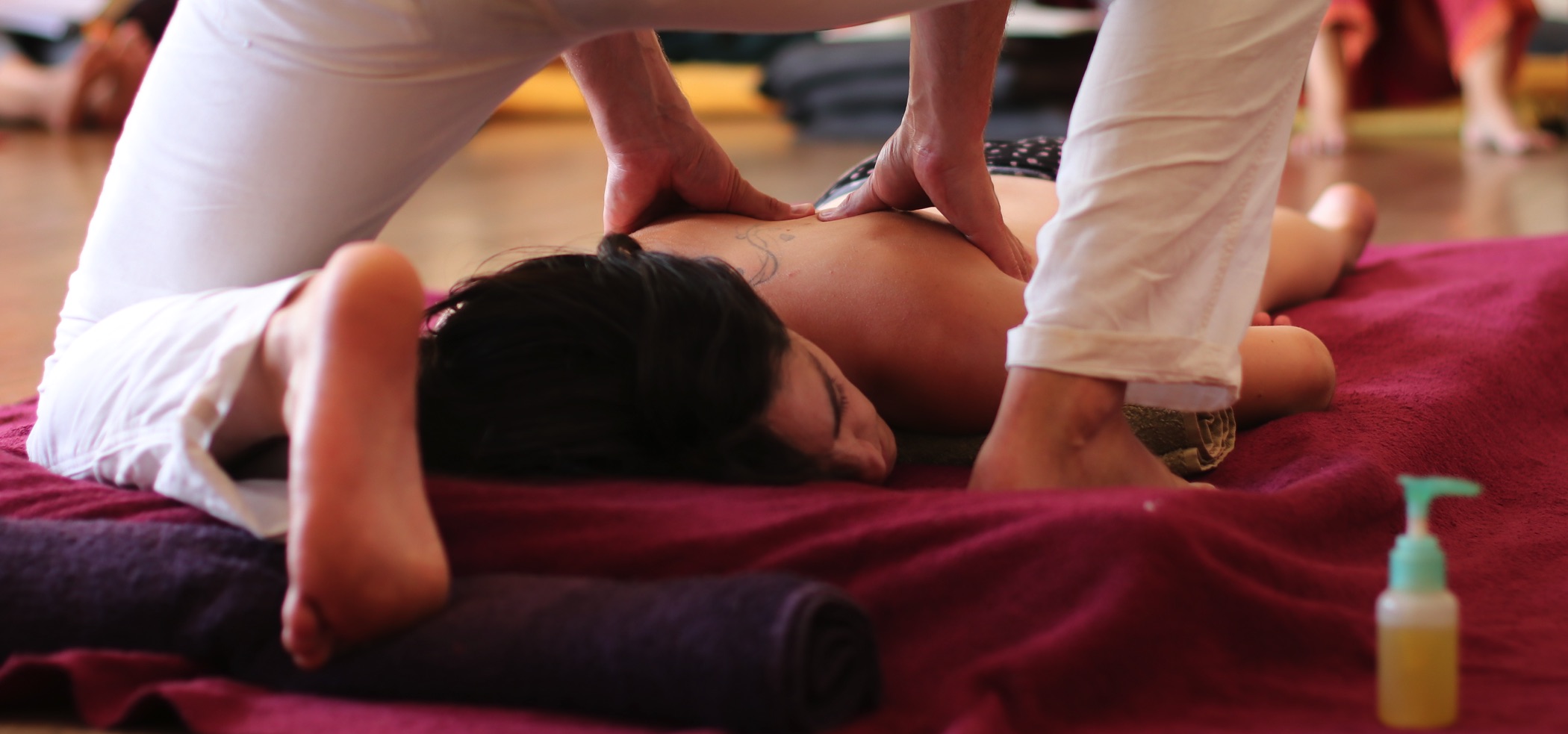 Toucher – massage – aide – guerison 48